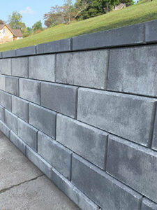 retaining wall tampa